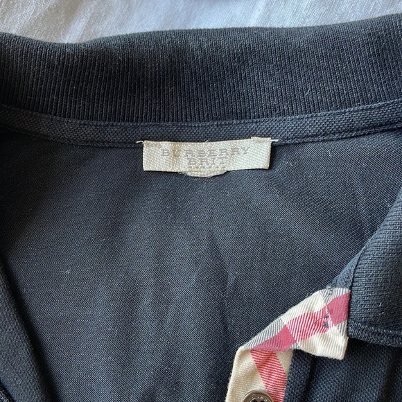 Burberry back size small - Picture 3 of 3